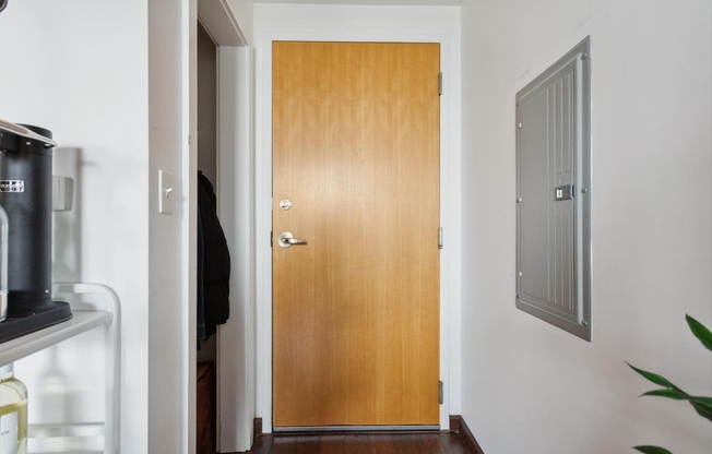 1 bed, 1 bath, 732 sqft, $3,500, Unit 216