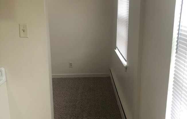 2 beds, 1 bath, 740 sqft, $735, Unit 1500-802