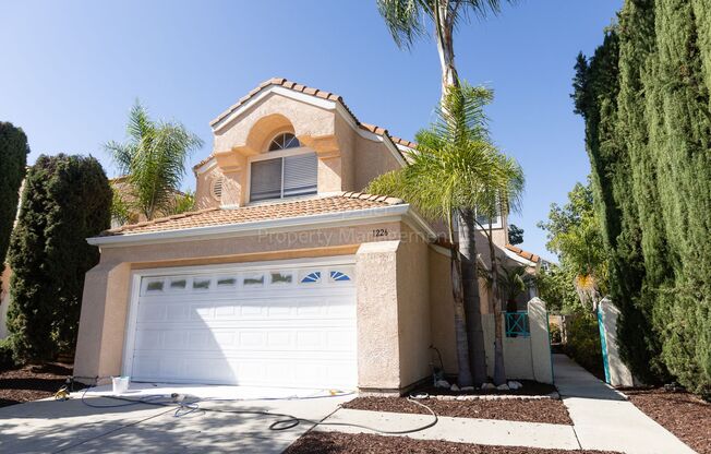 Beautiful 4 bed / 3 bath / 1,750 sqft Home in Oceanside - Available July 13th!