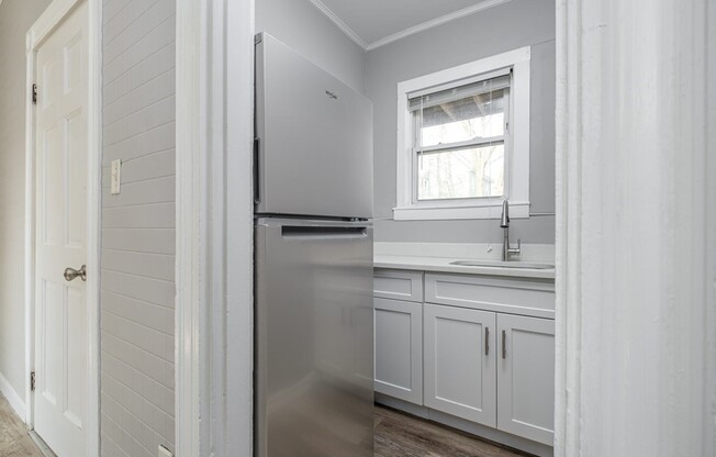 128 WALNUT ST