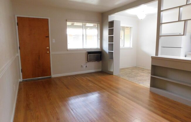 1 bed, 1 bath, $1,500, Unit 12