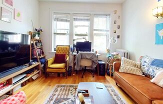 Raised First Floor East Lakeview One Bedroom Includes Heat