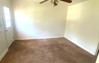 2 beds, 1 bath, 750 sqft, $575, Unit 815