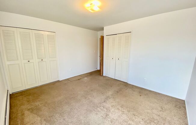 2 beds, 1 bath, 900 sqft, $1,295, Unit 21