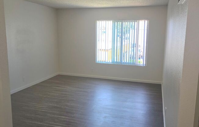 1 bed, 1 bath, 500 sqft, $1,825, Unit 55-42