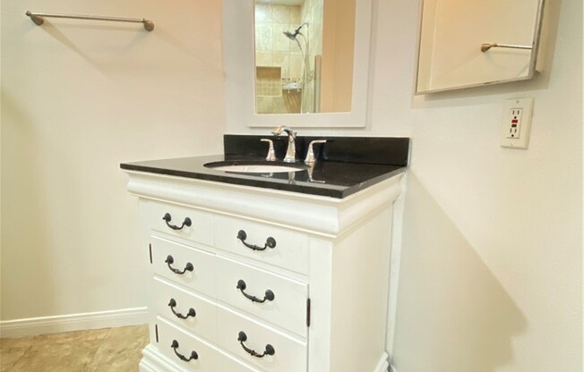 2 beds, 2 baths, 982 sqft, $2,950, Unit 278
