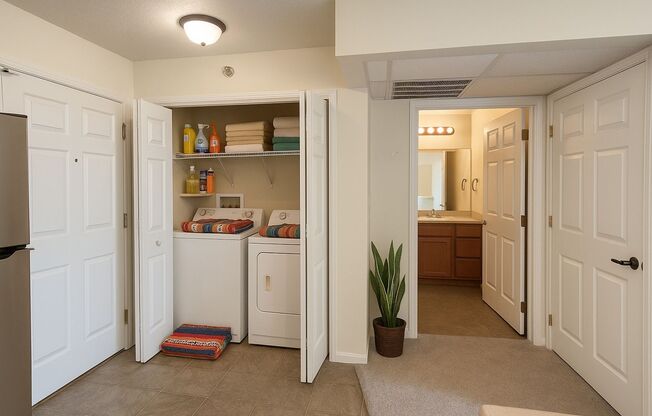 1 bed, 1 bath, $900, Unit A-208