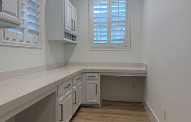 5 beds, 4.5 baths, $6,795