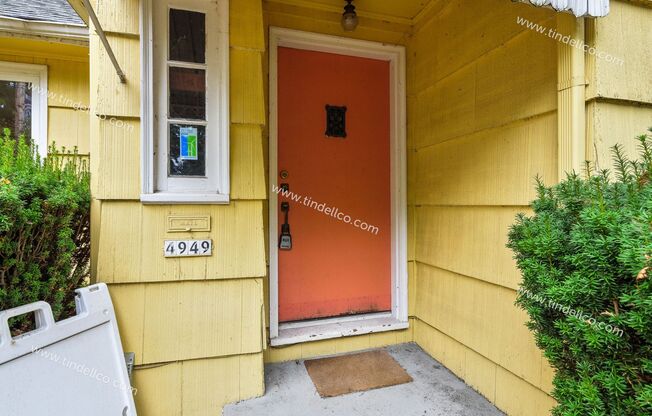 LOCATION, LOCATION, LOCATION ! Vintage 7 Bedroom Craftsman Directly Across from University of Portland