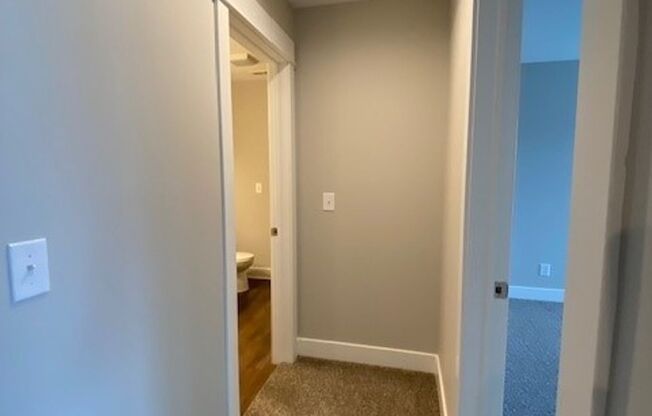 2 beds, 2 baths, 1,284 sqft, $2,171, Unit 2105-201