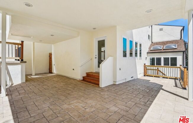 5131 CAMPO RD