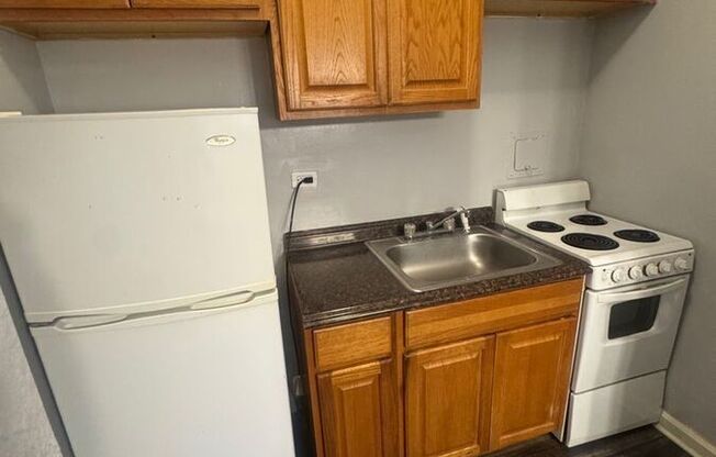 2826 E 130 ST