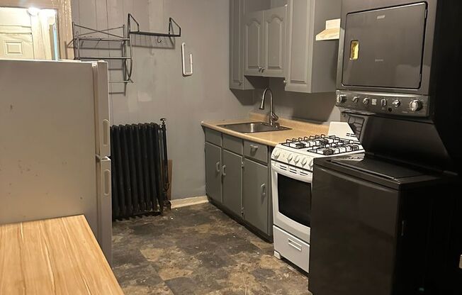 1 bed, 1 bath, $850, Unit Apt. 1