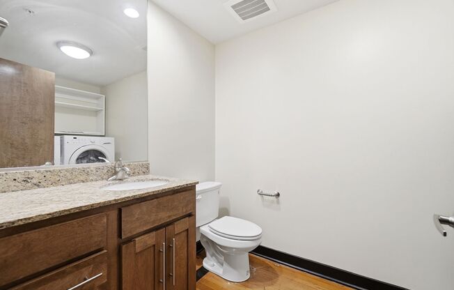 1 bed, 1.5 baths, 1,192 sqft, $1,989, Unit 508