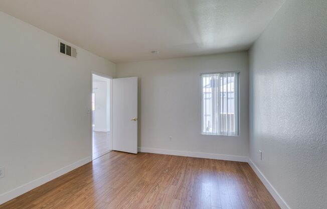 2 beds, 2 baths, $1,475, Unit UNIT 2118