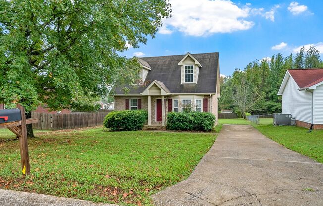 1 Bedroom Pet Friendly Home For Rent Near Dover Crossing!