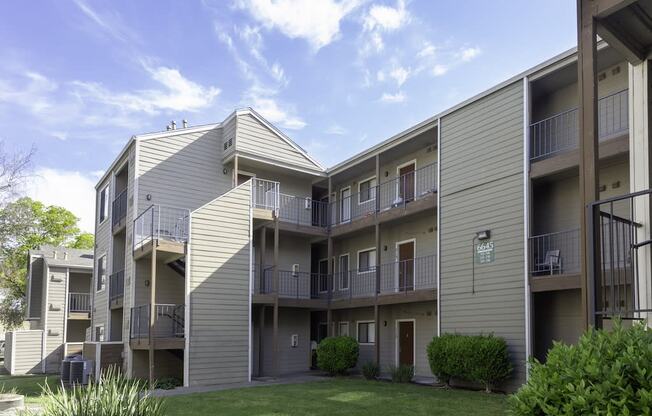 California Place View of Apartments