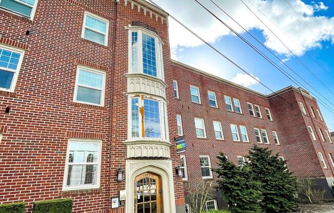 Studio, 1 bath, 454 sqft, $1,495, Unit 209