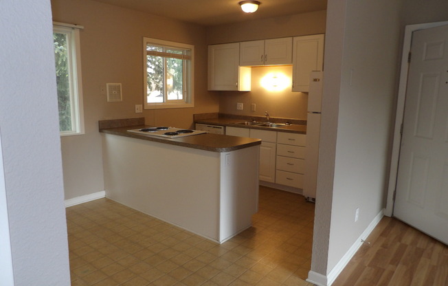 Bella Courtyard MEN5025