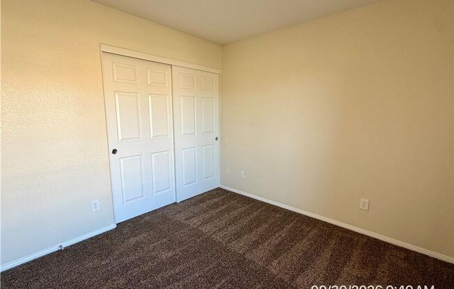3 beds, 2.5 baths, $2,150