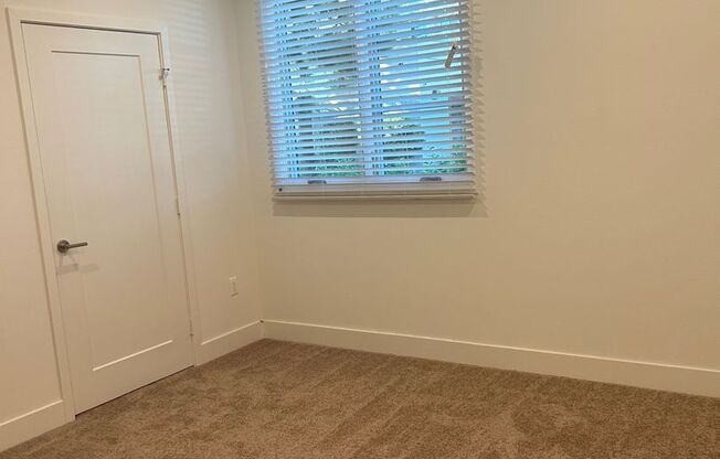 2 beds, 2.5 baths, 1,140 sqft, $4,000, Unit 120