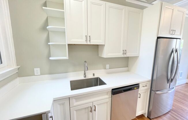 105 (1732 Washington)