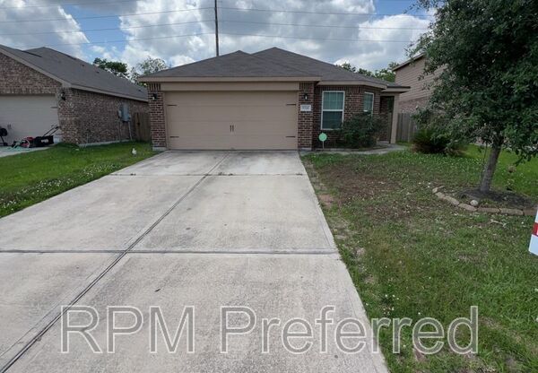 9518 OPAL GATES DR