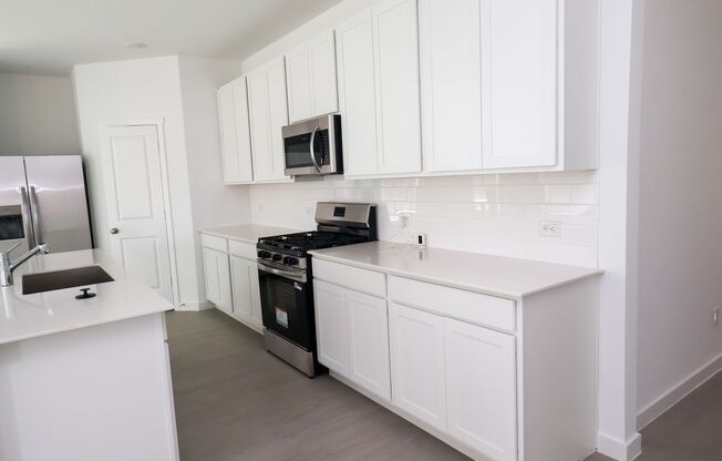 Special Offer for qualified tenants! Brand-New Home! Modern 4-Bed Home with Community Pool & Internet in Aubrey.