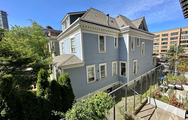 1 bed, 1 bath, 585 sqft, $2,199, Unit Unit 402