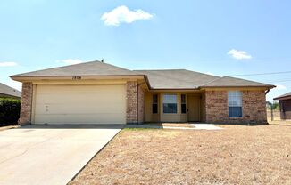 1804 Boydstun Loop -  Call LONGHORN PROPERTIES @ 254-526-0382 FOR DETAILS.