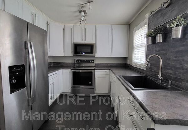 6300 W 80 TERRACE