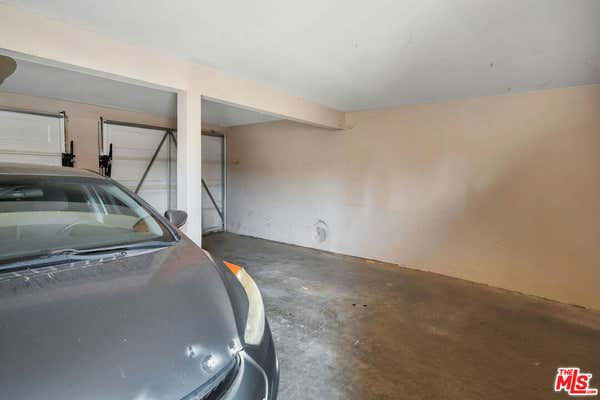 2 beds, 1 bath, 677 sqft, $2,600