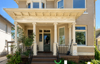 Birtok-Central City-624 E