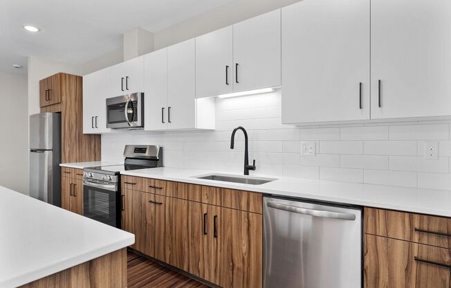 2 beds, 2 baths, 1,250 sqft, $1,950, Unit 426