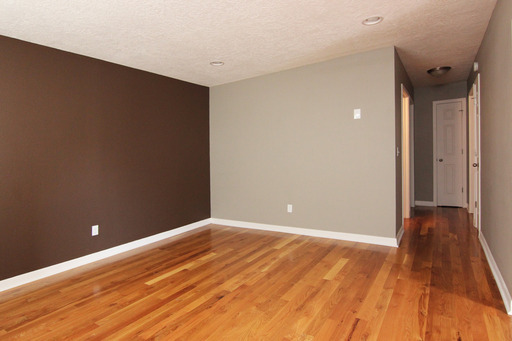 Peninsula Park Apartments