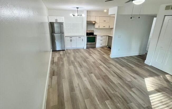 2 beds, 1 bath, 720 sqft, $1,200, Unit 154