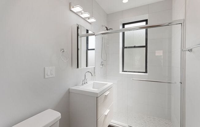 2 beds, 2 baths, 646 sqft, $2,200, Unit 1550-1C