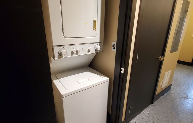 Studio, 1 bath, 429 sqft, $1,325, Unit 970-104