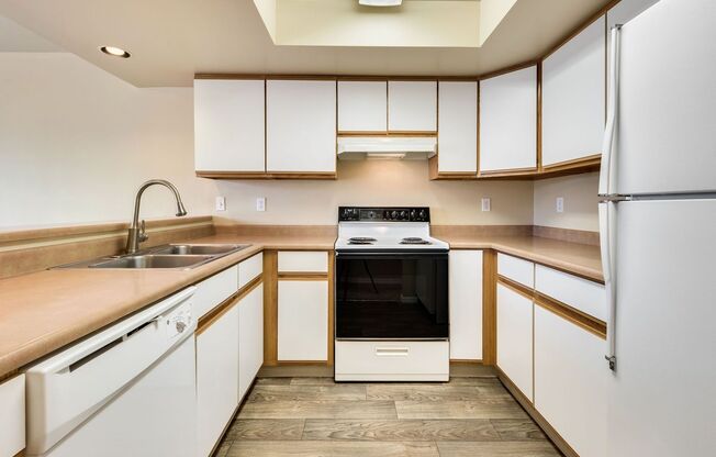 1 bed, 1 bath, 750 sqft, $1,495, Unit 660-201