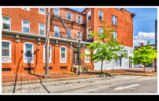 226 W MONUMENT ST