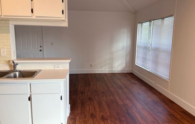 2 beds, 1 bath, $1,875