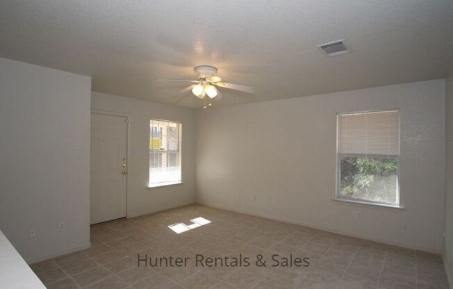 3 beds, 2 baths, $1,075