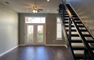 1 bed, 1 bath, $1,800, Unit #320