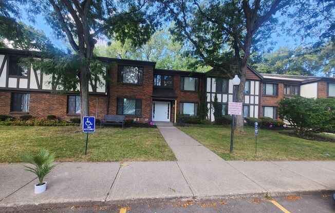 2519 Culver Road Apartments