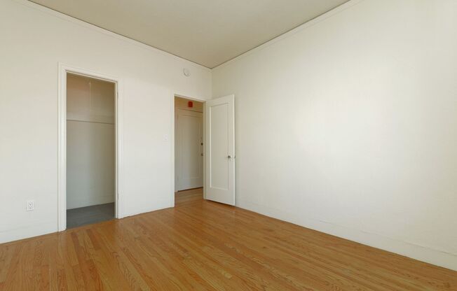 1 bed, 1 bath, $2,500, Unit 232