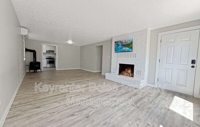 2829 N BOGUS BASIN RD