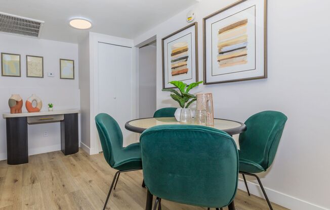 1 bed, 1 bath, 700 sqft, $1,500, Unit B217