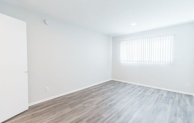 3 beds, 2 baths, 1,300 sqft, $3,398, Unit 102