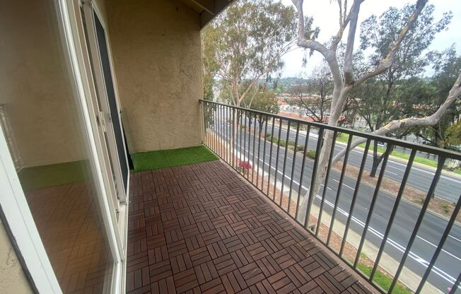 Charming 2 Bed, 2 Bath Carlsbad Condo