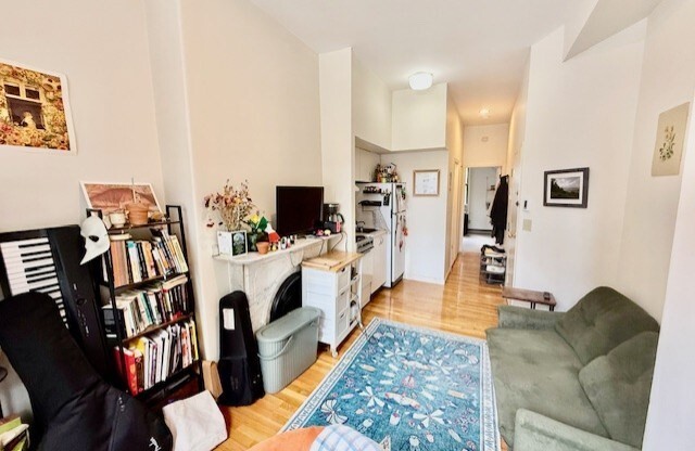147 APPLETON ST